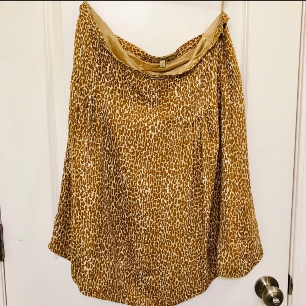 Classic Silk Burberry Leopard Cheetah 🦒 Animal Print skirt sz 4 - Picture 4 of 10